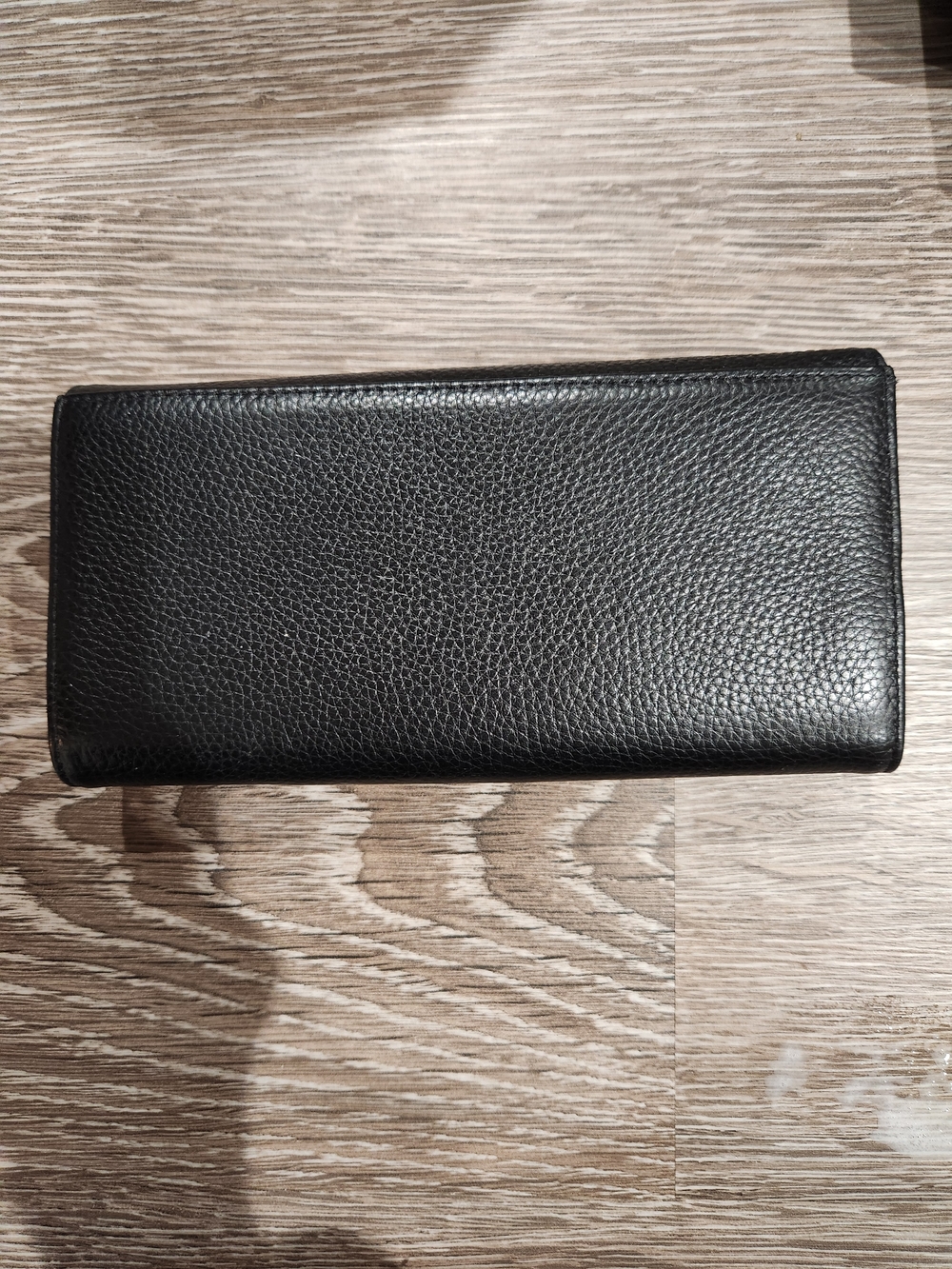 Michael Kors Black Pebbled Leather Wallet with Gold MK Emblem - Picture 5 of 9